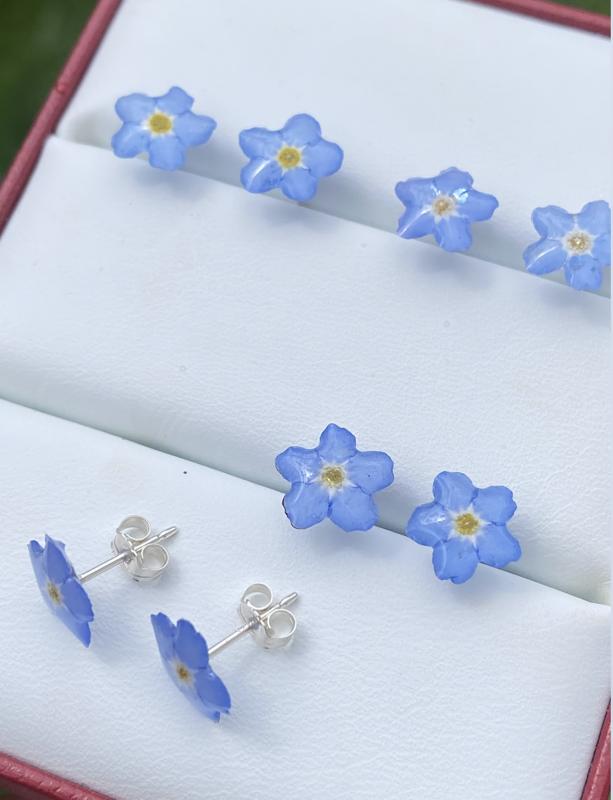 Forget me not stud earrings, real tiny flowers