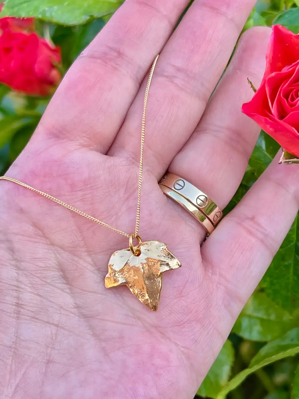 Gold Ivy Leaf Pendant Necklace